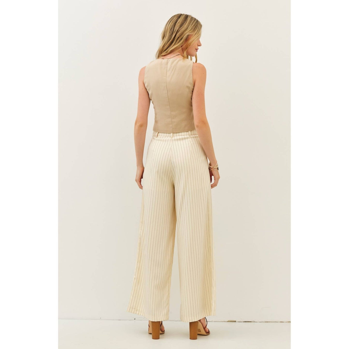 CLASSIC SOFT LINEN OPEN-FRONT VEST WITH BOW DETAIL