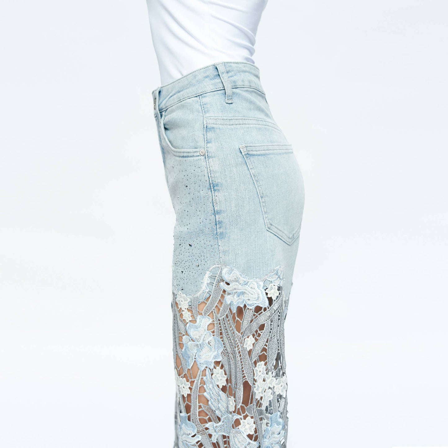BAYEAS HIGH RISE WIDE LEG JEANS WITH LACE SPLICED