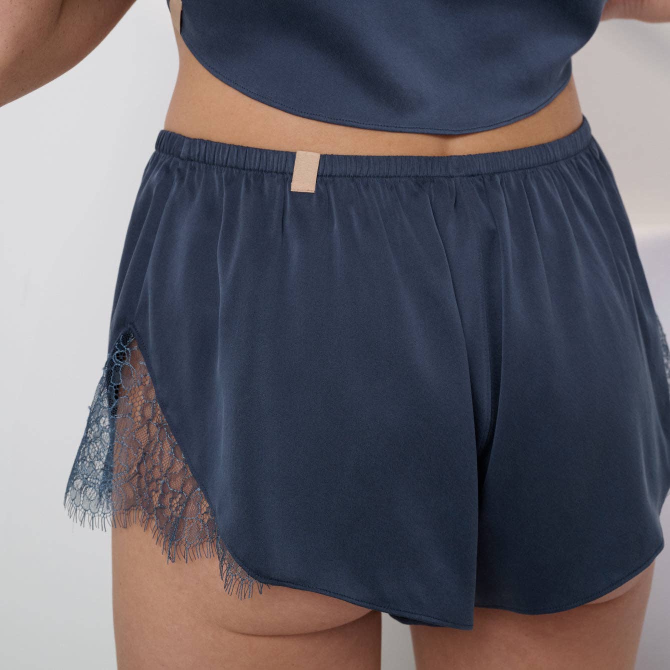 Lunya Washable Silk Lace Cami Short Set