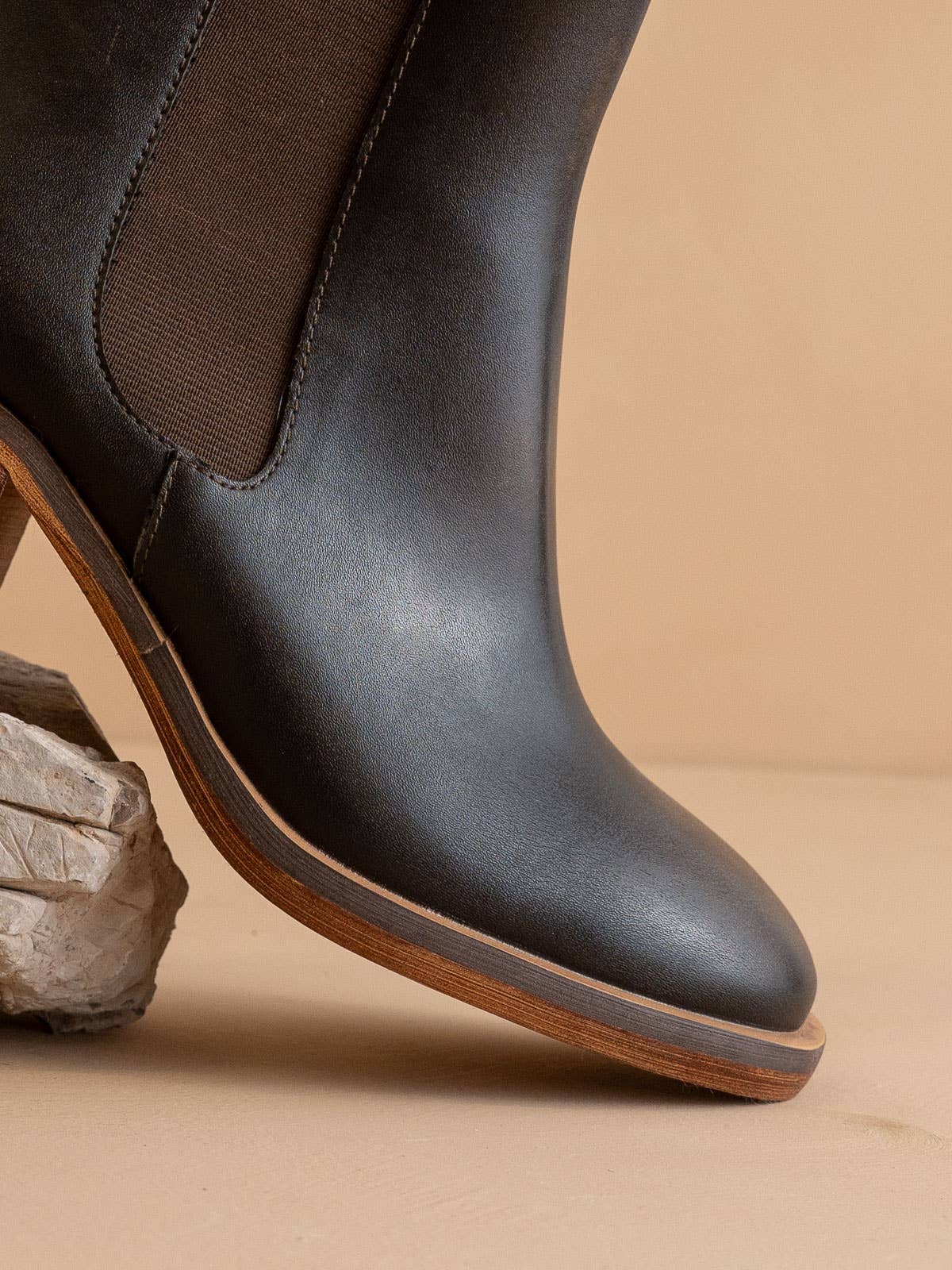 Oasis Society The Olivia | Espresso Chelsea Heel Boots