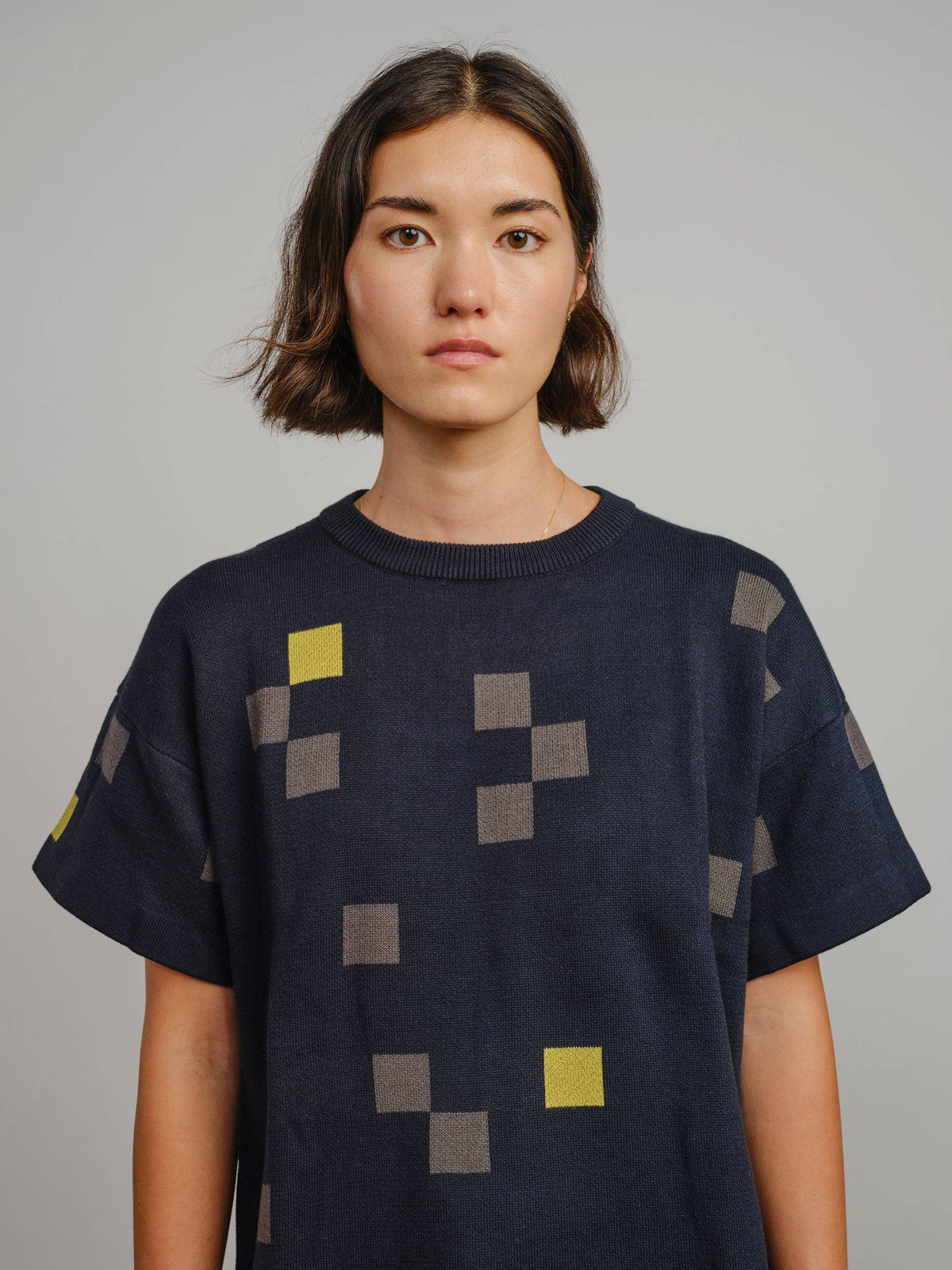 The Endery Albers Short Sleeve Sweater Tee in Atlantic Palette