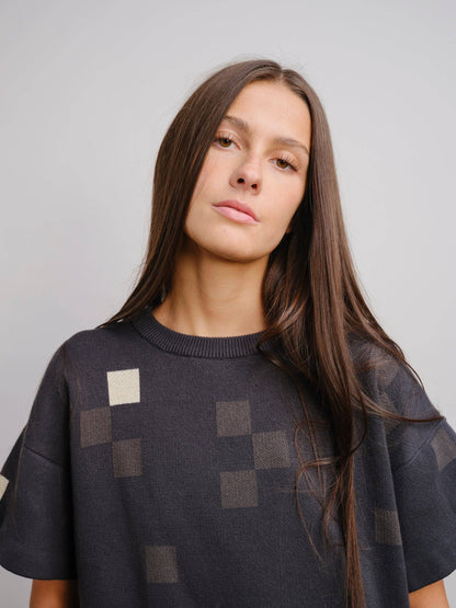 The Endery Albers Short Sleeve Sweater Tee in the Obsidian Palette
