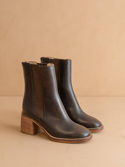 Oasis Society The Olivia | Espresso Chelsea Heel Boots