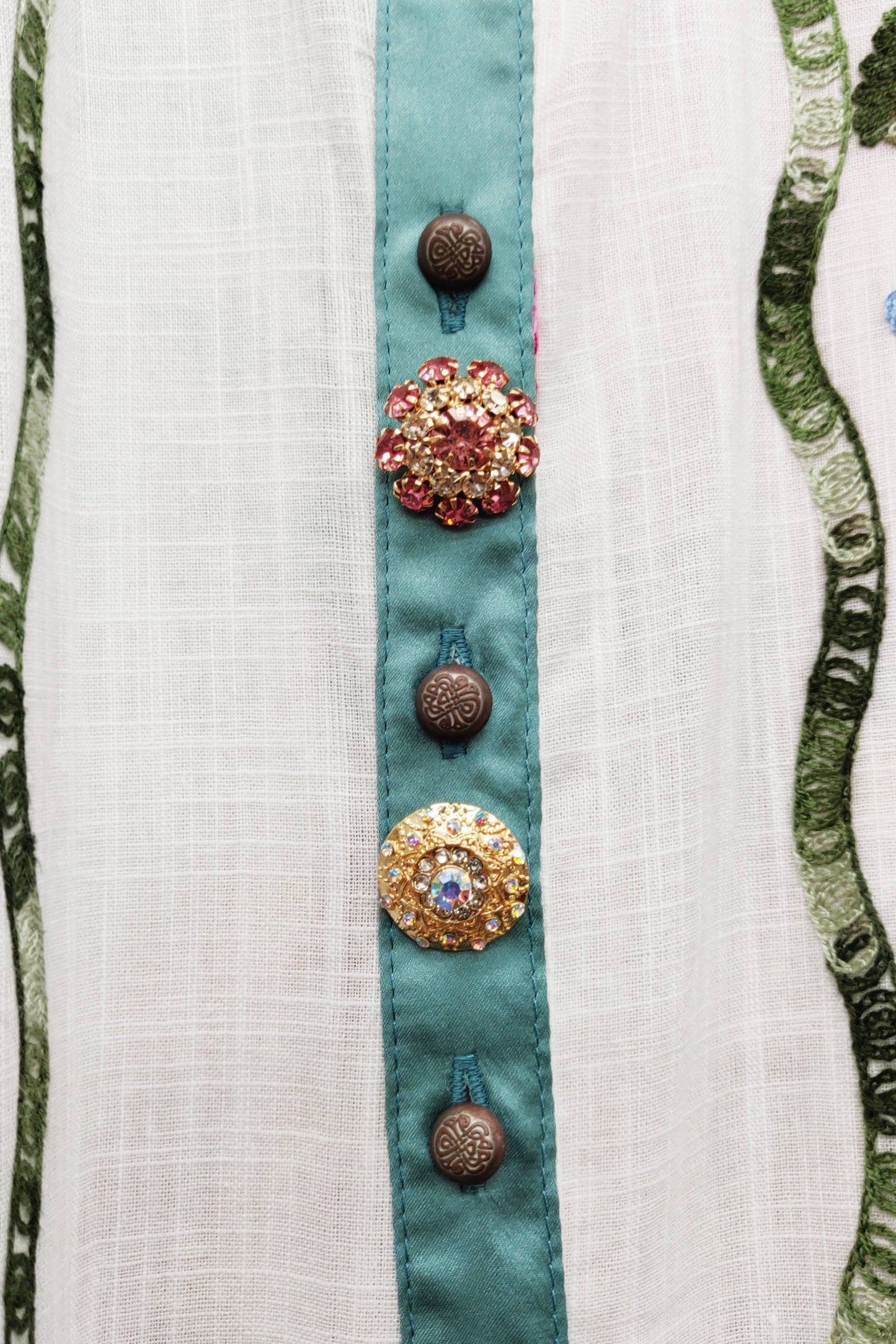 Aratta Beauty Mark Maxi Duster- White | Floral Coat Dress