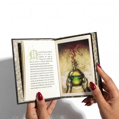 Heretic Parfum RHUBARB THIEF DISCOVERY SET