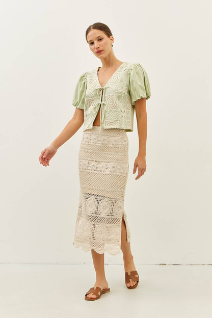 FLORAL CROCHET MIDI SKIRT WITH SIDE SLIT