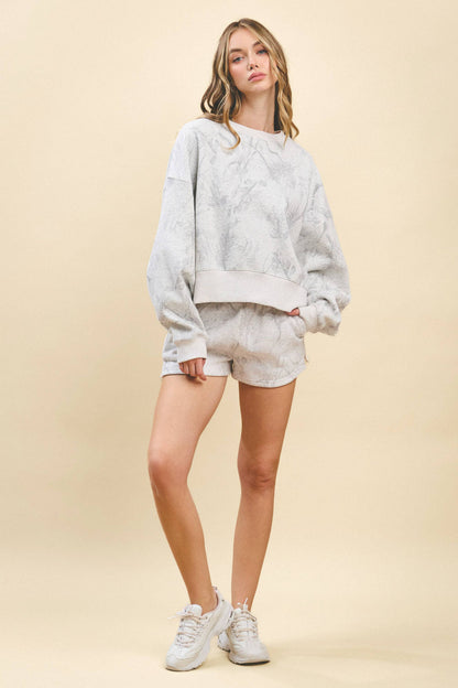 Camouflage Print Dropped Shoulders Sweatshirt & High Waisted Sweat Short Set