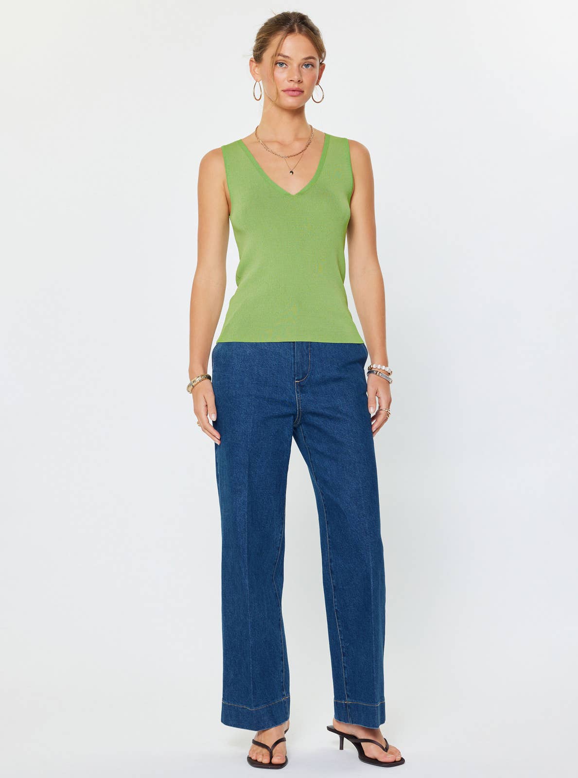 Current Air Sleeveless V-neck Sweater Top