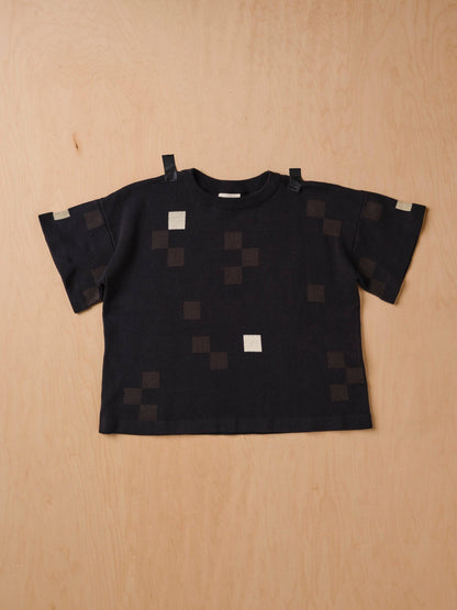 The Endery Albers Short Sleeve Sweater Tee in the Obsidian Palette