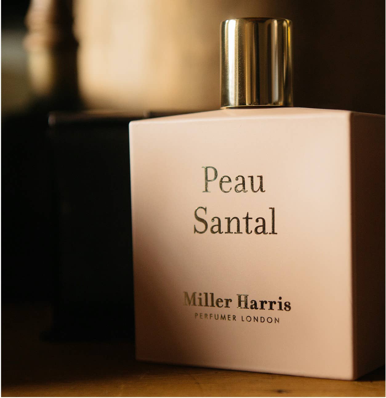 Peau Santal - An ambery, woody, spicy fragrance