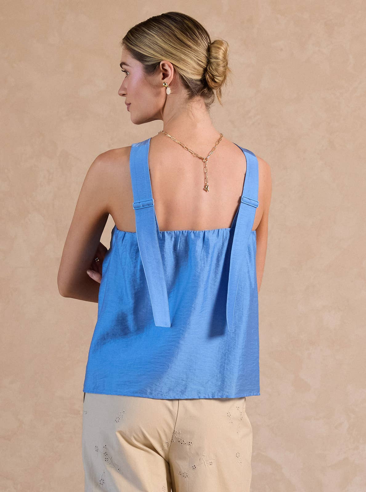 Current Air Twist Halter Neck Sleeveless Top
