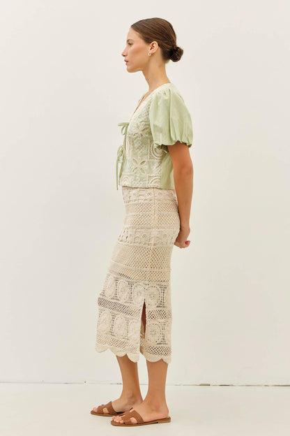 FLORAL CROCHET MIDI SKIRT WITH SIDE SLIT