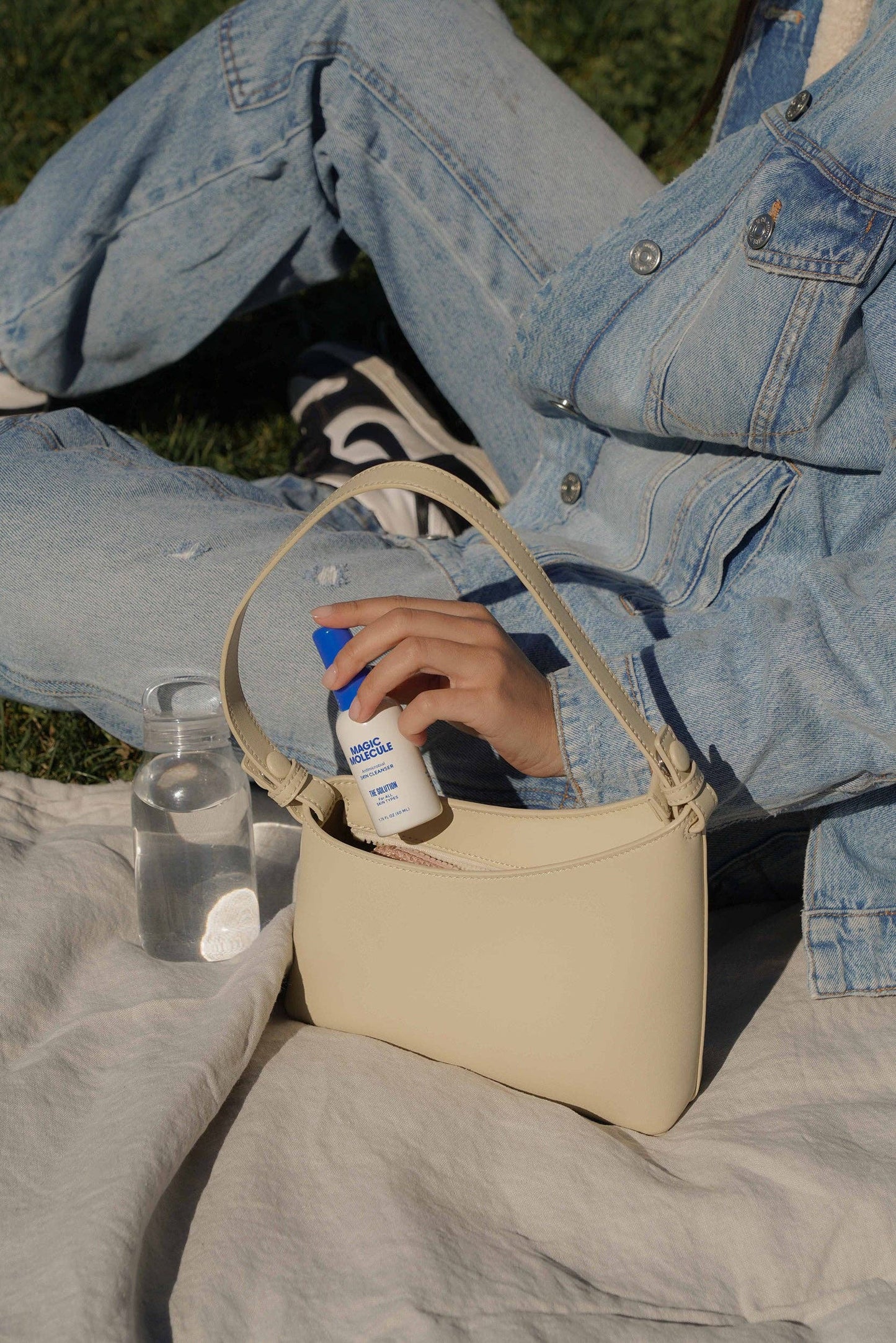 Magic Molecule Antimicrobial Skin Spray Hypochlorous Acid Solution 3.4 oz