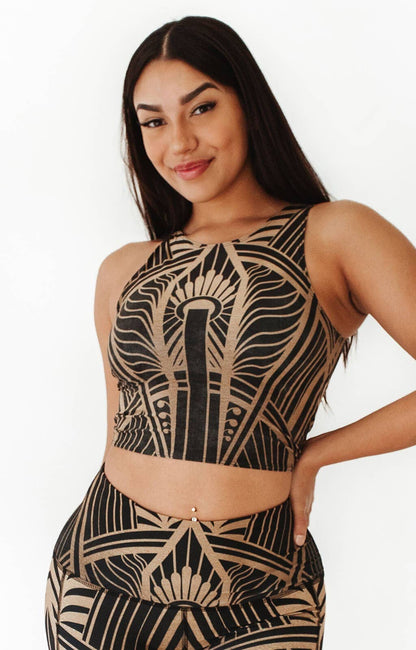 Reversible Knot Top in Elegant Empire