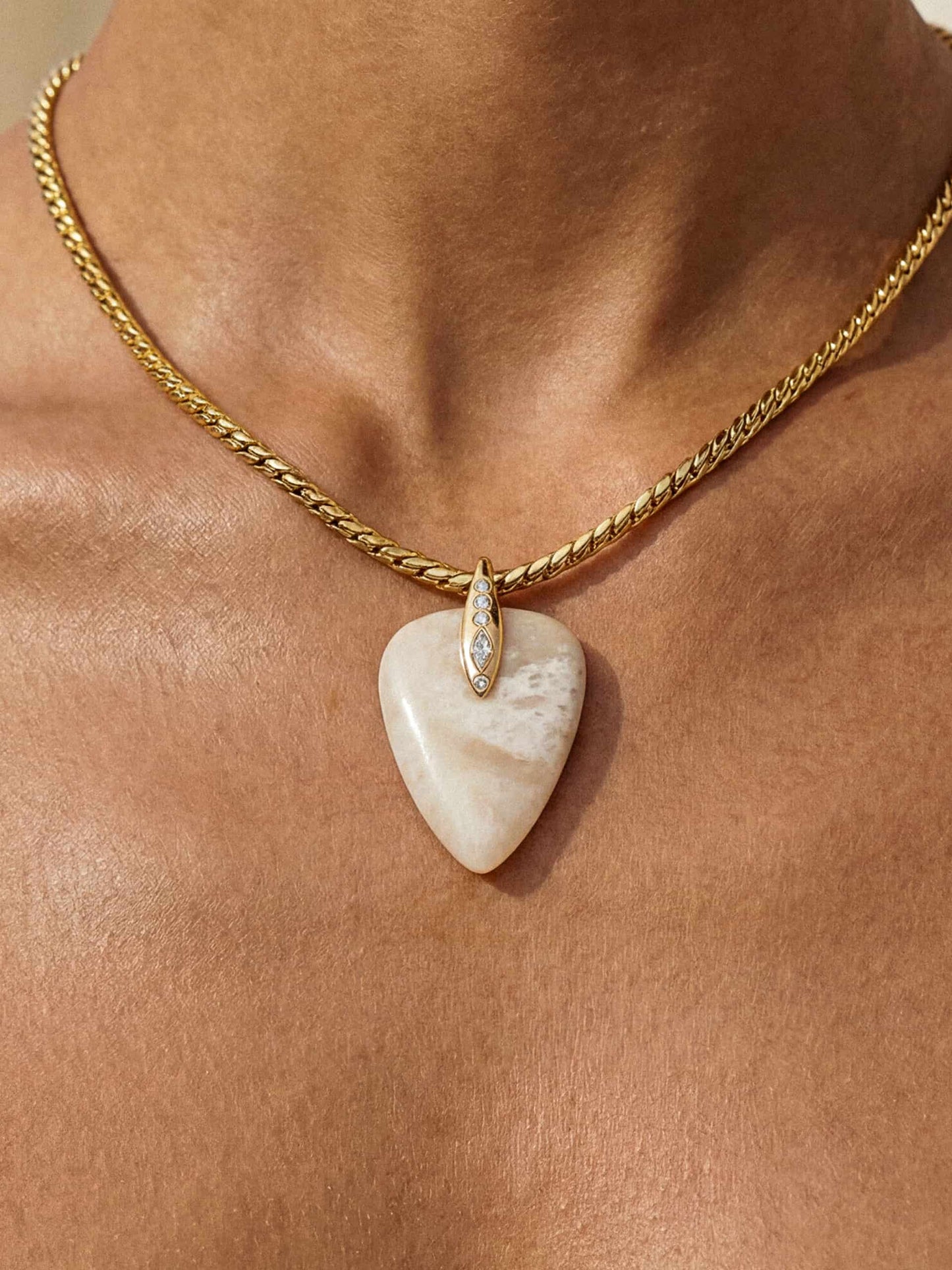 Ettika Solstice Pendant Choker in Bone