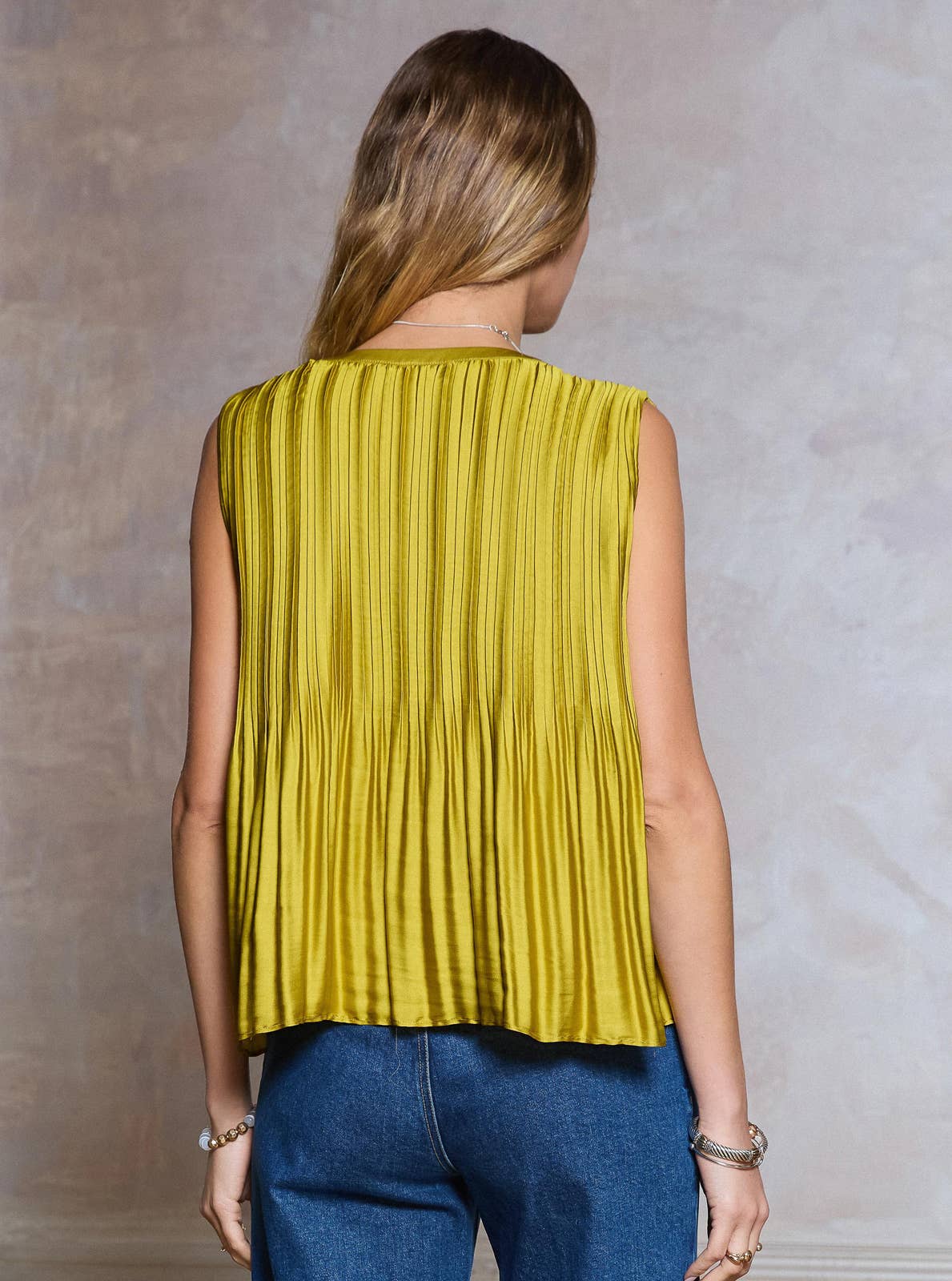 Current Air Pleated Sleeveless Cropped Top