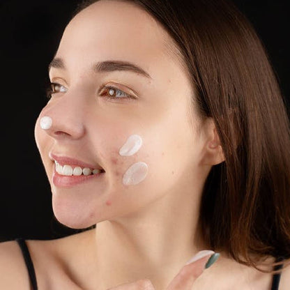 CV Skinlanbs Calming Moisture for Face-Neck-and-Scalp 2 oz