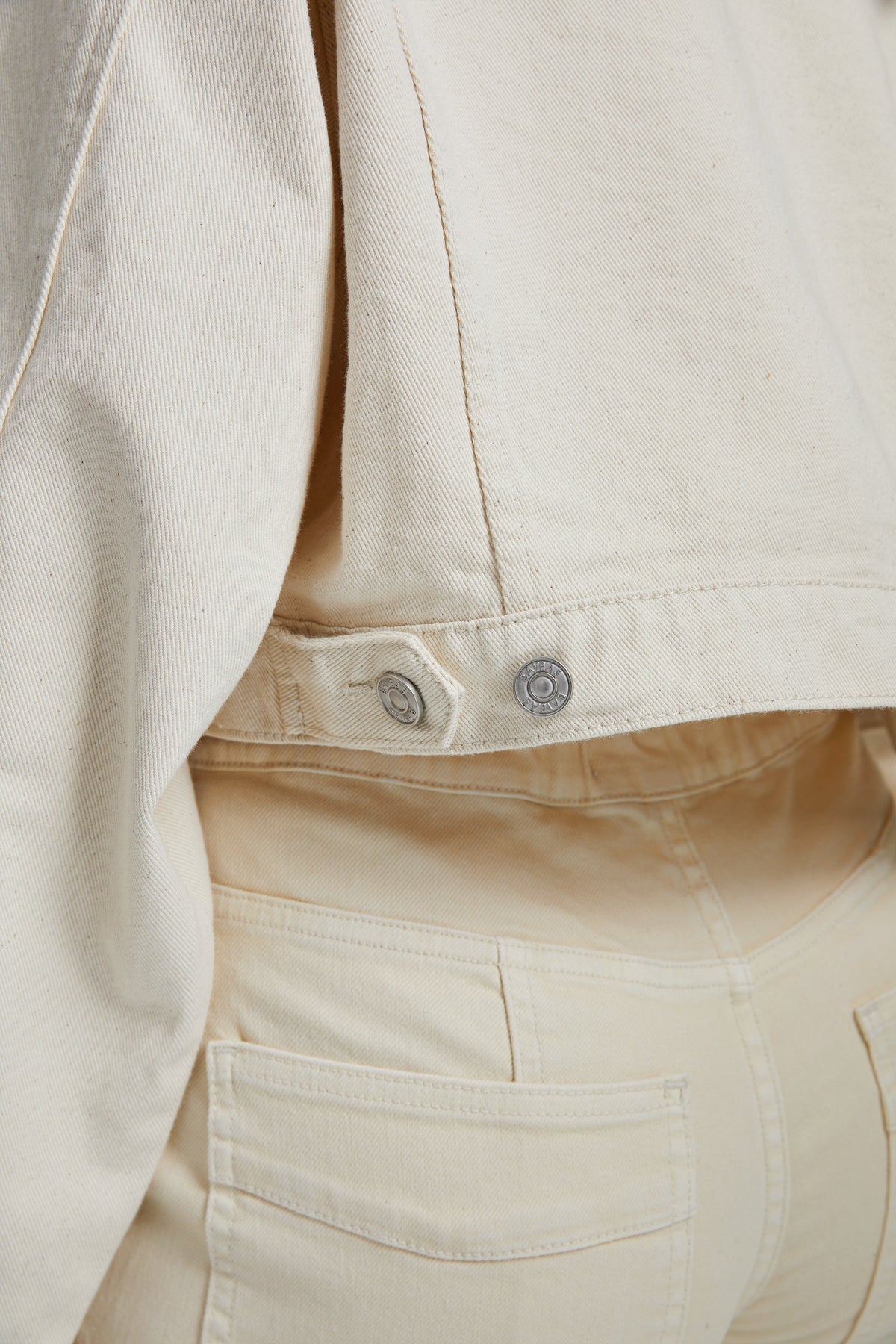 Bayeas Cropped Natural Cream Long Sleeve Denim Jacket