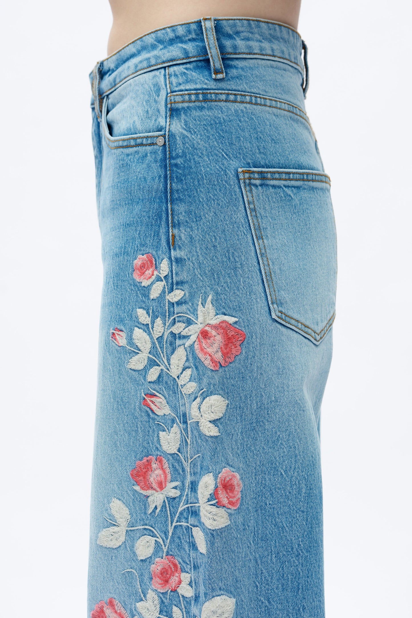 Bayeas Tokio 32" Floral Embroidered High Rise Barrel Jeans