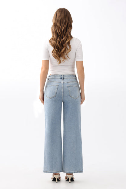 Bayeas Eyelet and Pearl Embellished High Rise Straight Jeans