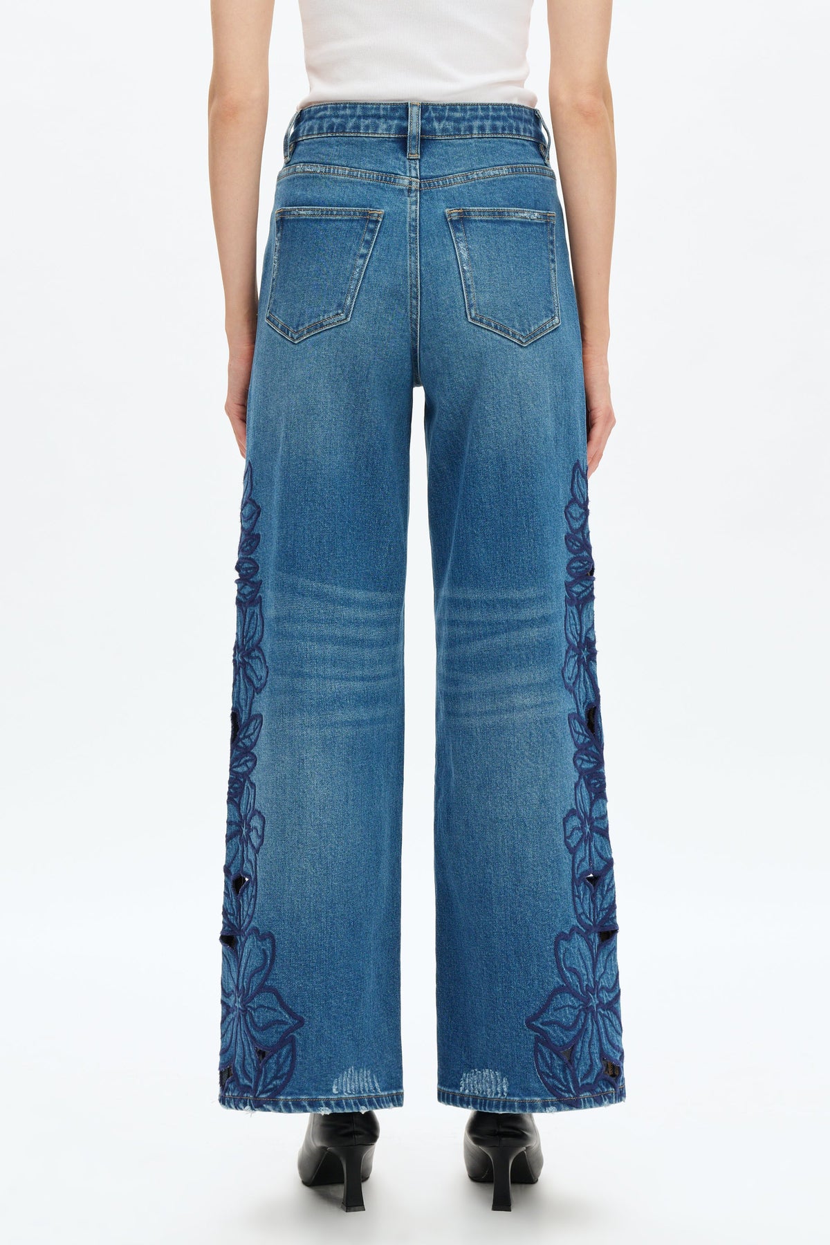 BAYEAS HIGH RISE EMBROIDERED CUTOUT FLOWERS WIDE LEG JEANS