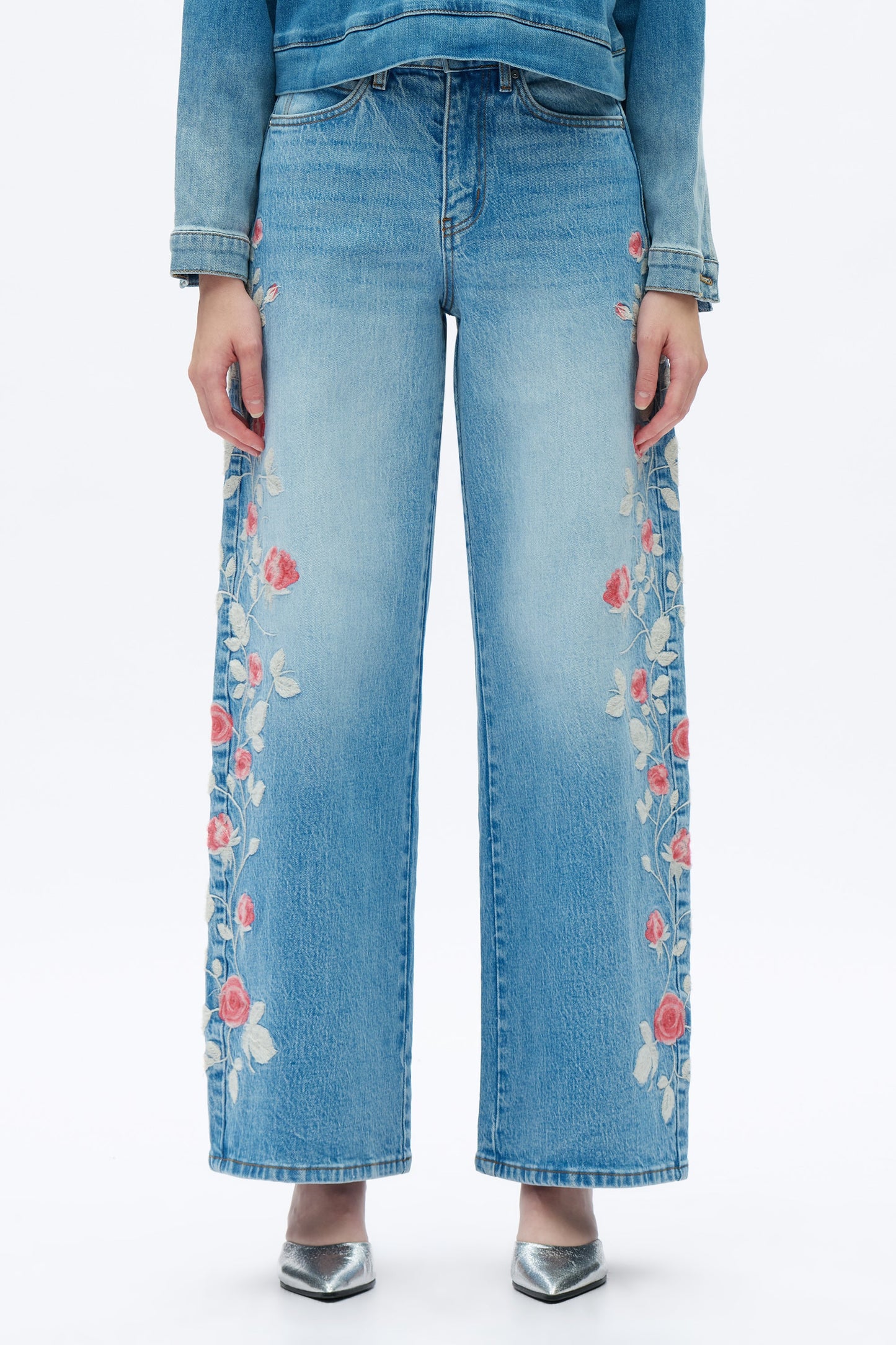 Bayeas Tokio 32" Floral Embroidered High Rise Barrel Jeans